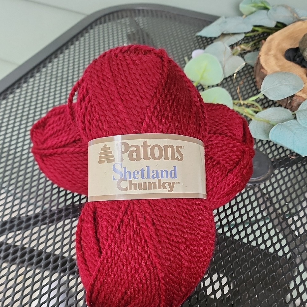 Patons Shetland Chunky Yarn - Rich Red